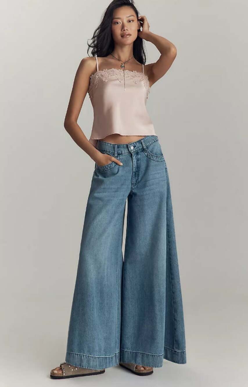 NWT Anthropologie Pilcro Mid-Rise Super-Wide-Leg Jeans - 25 waist